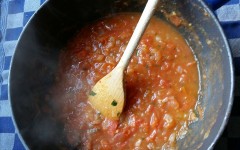 Recept: Multifunctionele tomatensaus